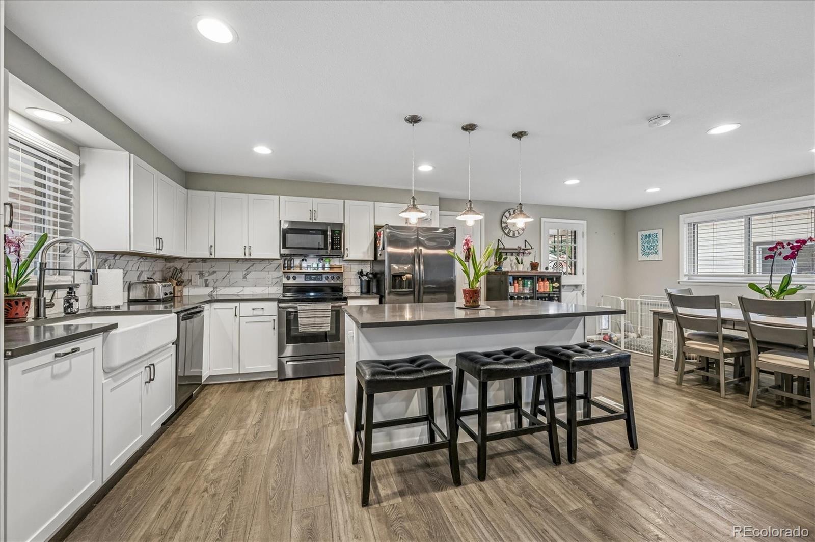 2dce9d0f 6570 4cfa B65b B96e360e1126