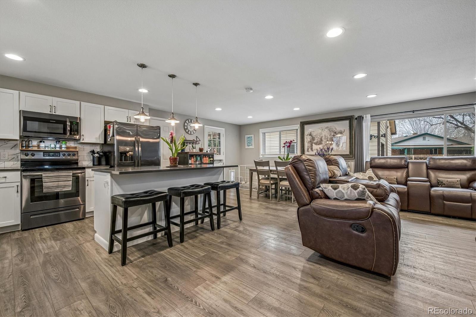 72406fac F083 4835 984a F04d307fa7b7