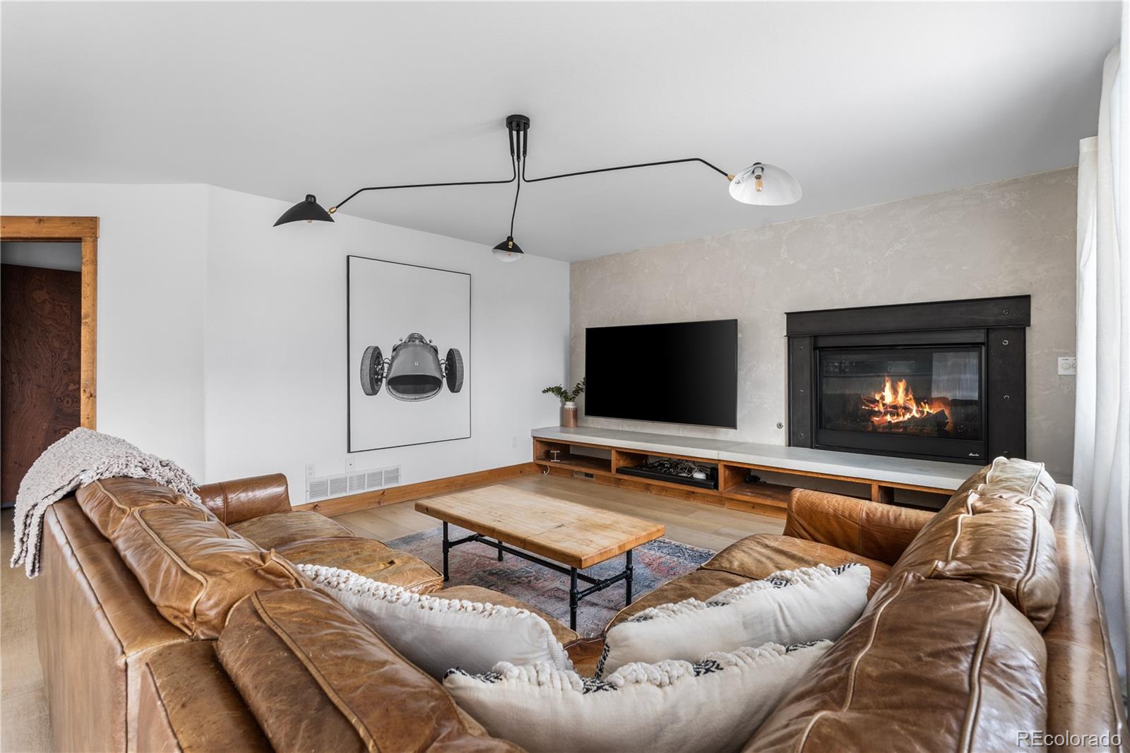 Ce2a6315 3c69 4a05 Af76 C79950793857