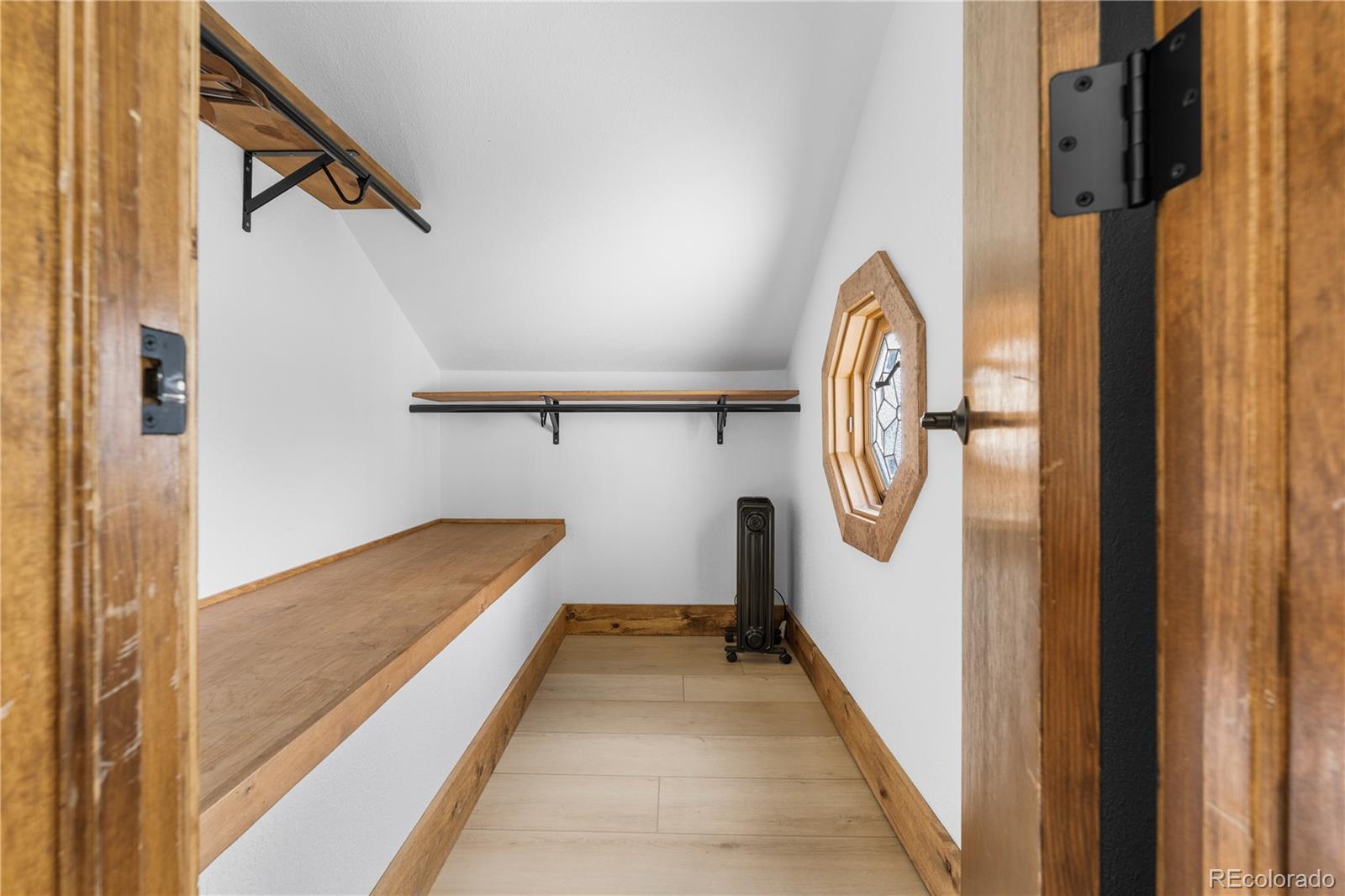 Dda41598 5723 4d18 Ab40 3e22d961cf14