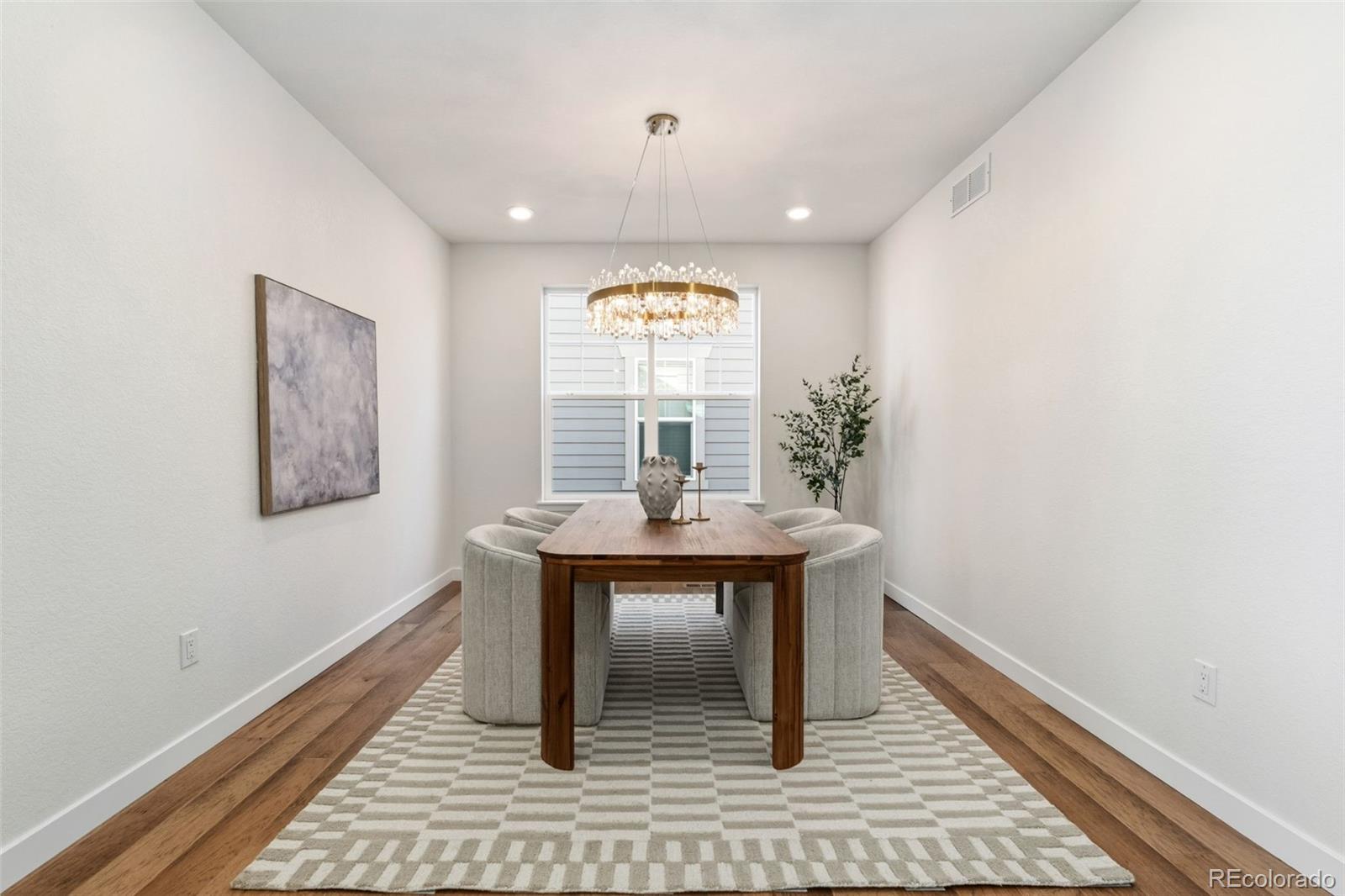 10f81f5c 5f28 49d9 B972 Ae73ca8c2f7e