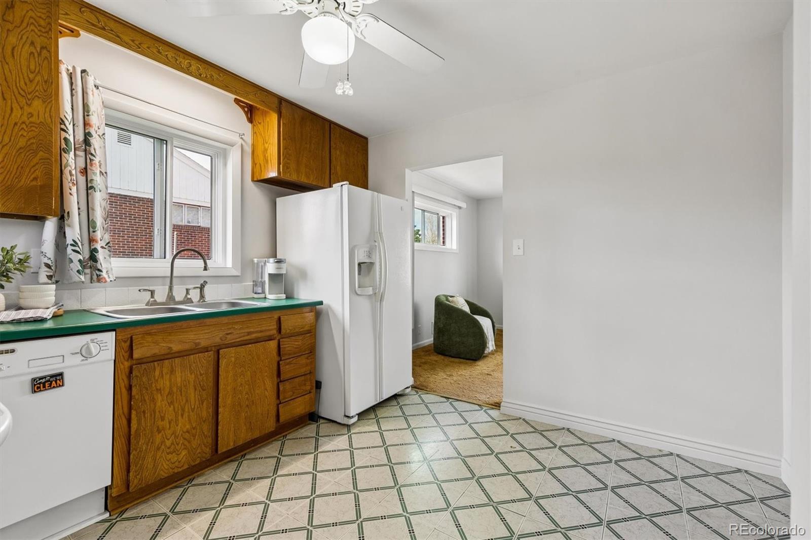 56b98821 4994 41d2 A7fc Ab535fe1ee40