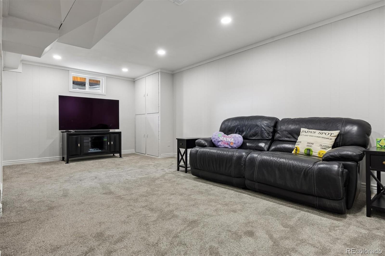 85b5a5bd 2e74 40f6 B001 708c8fff8214