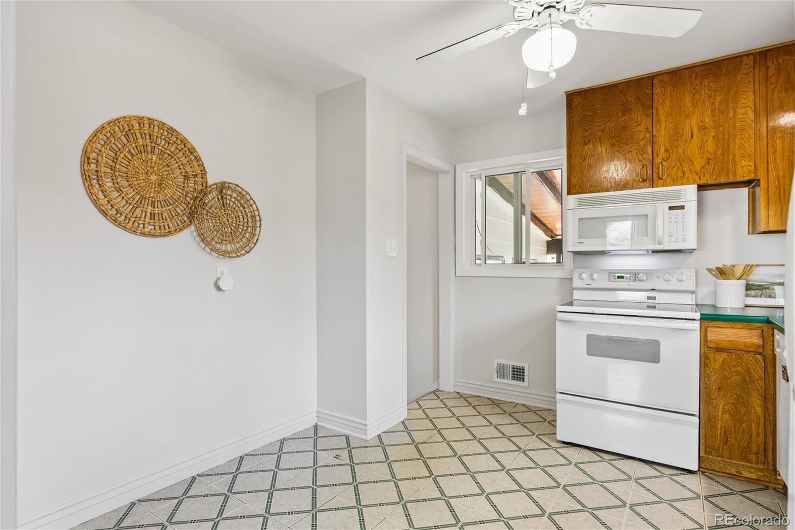 91445299 D917 48c1 85a4 004fe8ed2051