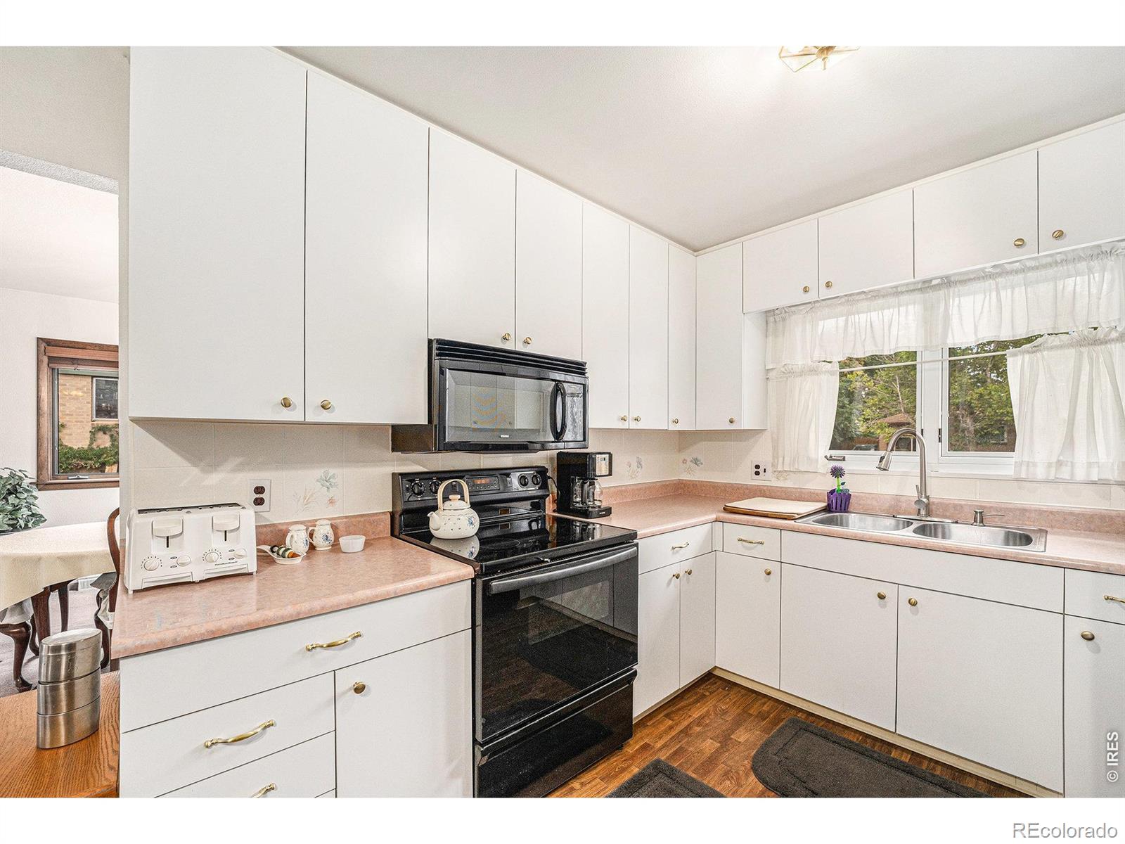 A008e0dd 2265 40e6 B13f B3cac3cdbd94