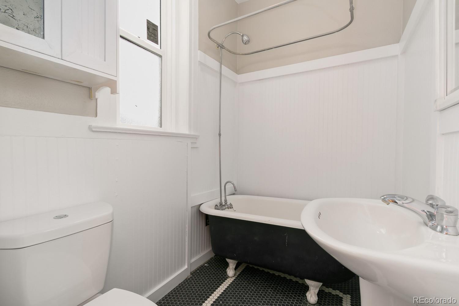 Be13736e 2e5c 4ba3 8f64 F5b8a37561de