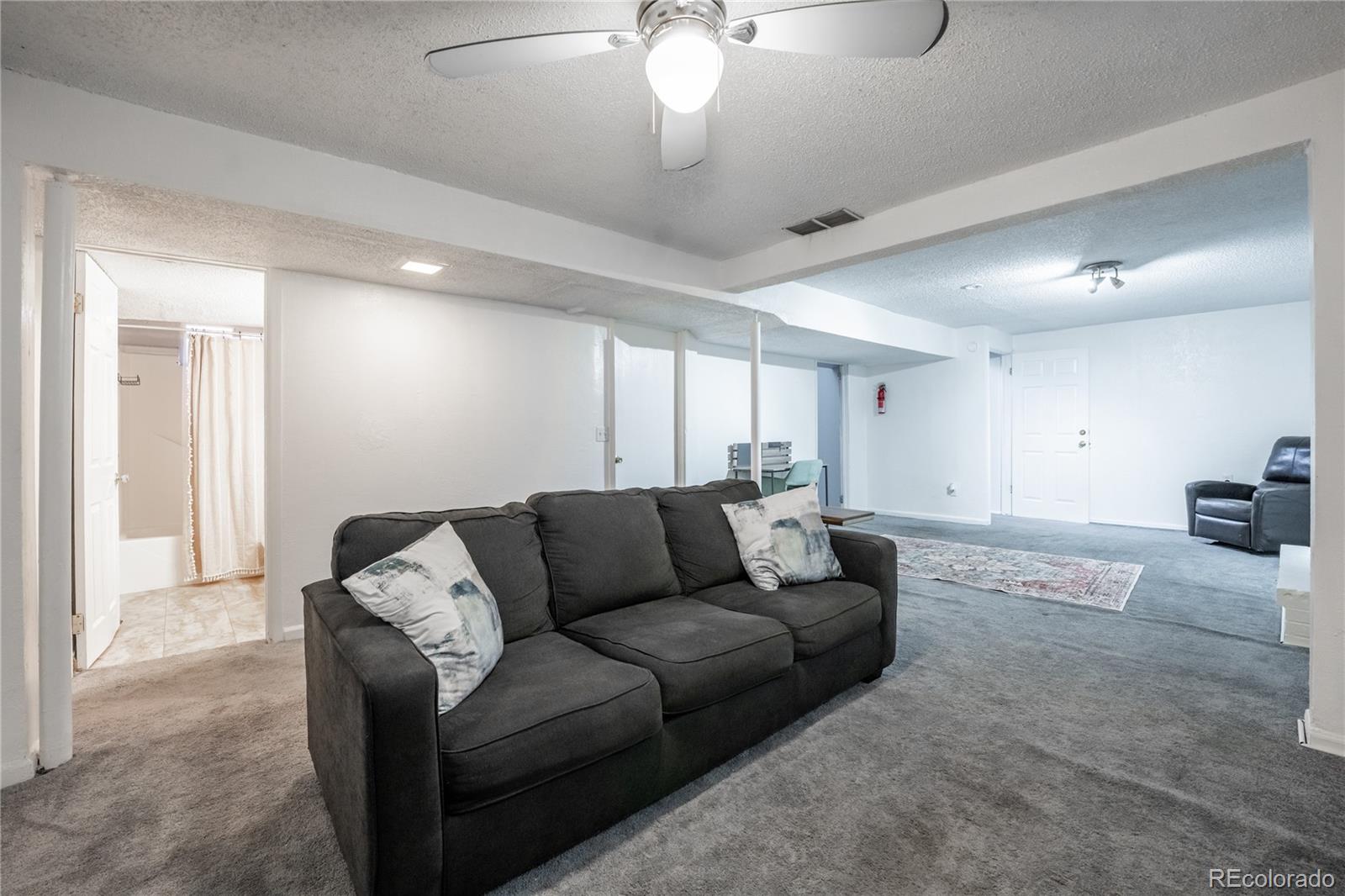 592c423f C223 47e9 8bb7 D1d72a8fefcd