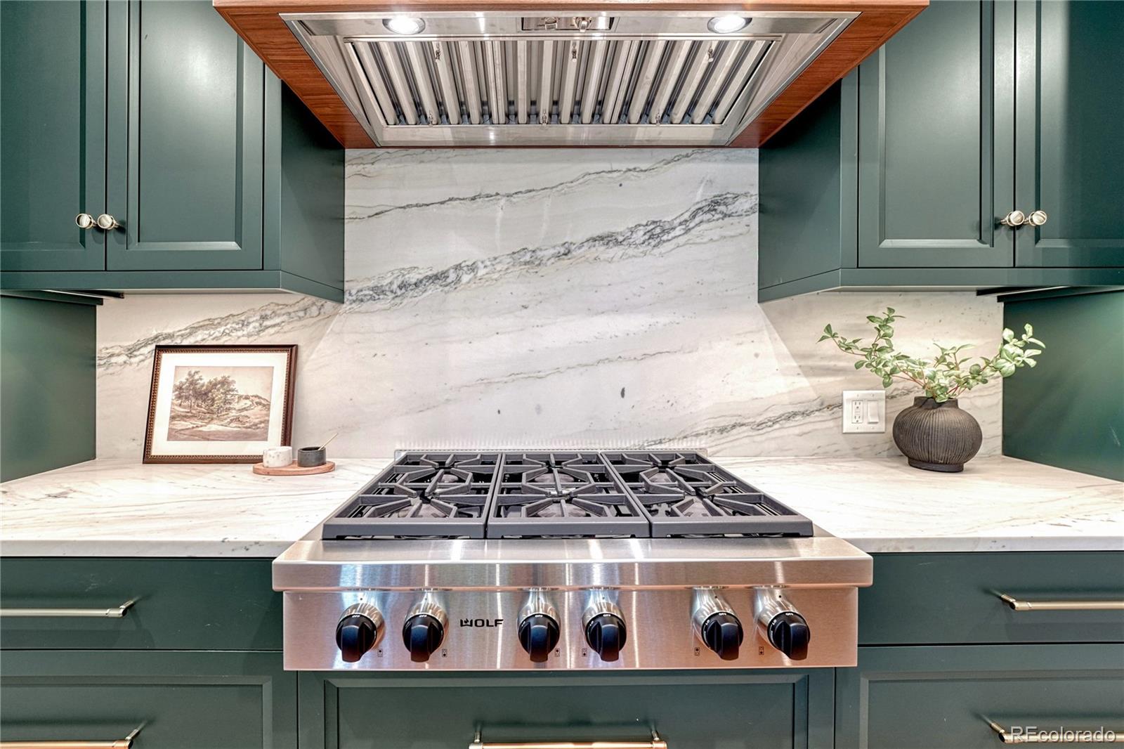 21645b02 8b7a 46cb 8cdc A29e6ae6a320