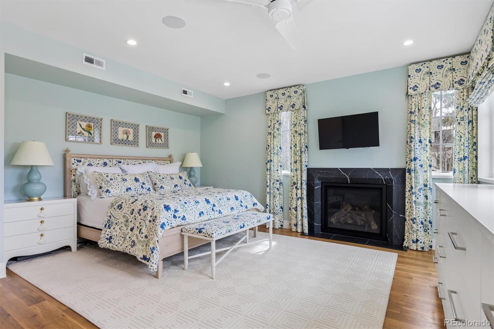 03fe83f2 2db5 416c 99dc 7def100776bb