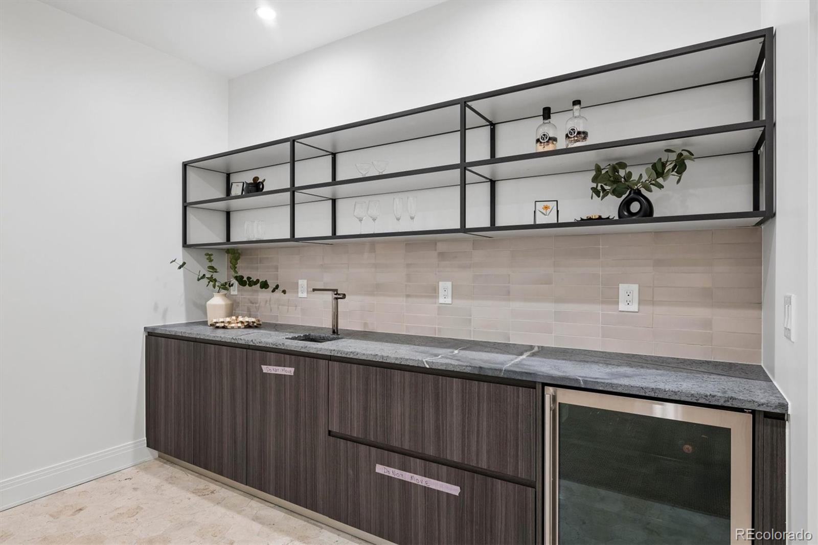 70b8b63d 80e2 4d68 94f1 7a81b7da0833