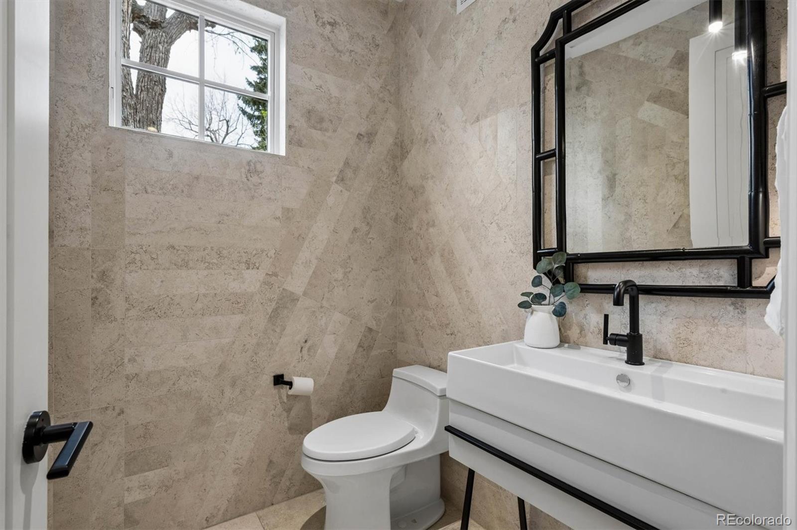 A222d4e1 C28d 4440 Bfcf 6a6daf5d8ac2