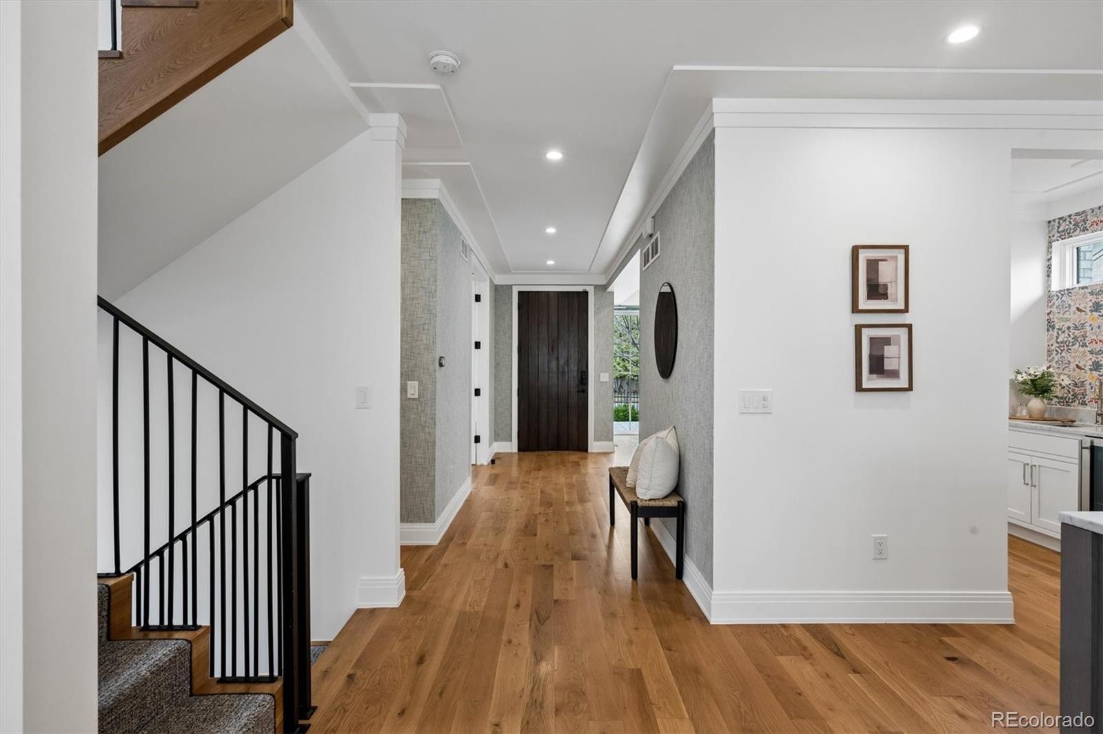 C8390a6b 7966 4c65 9b81 B3d170c6a72d