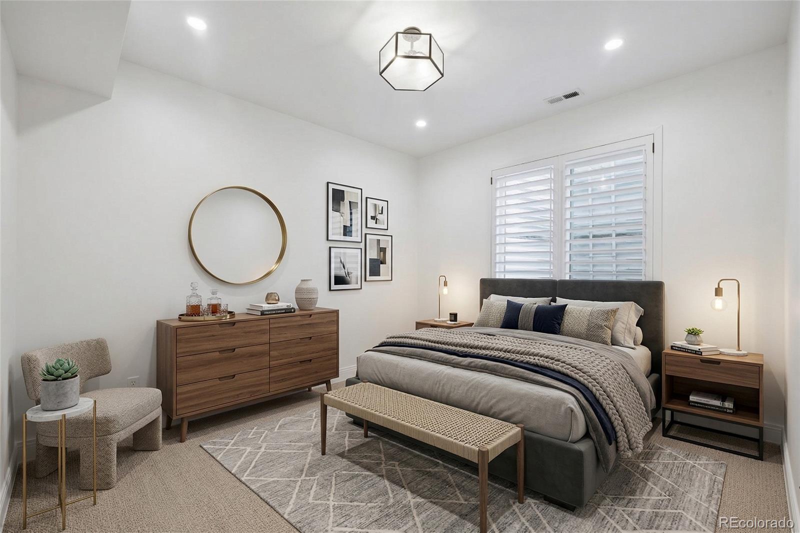 E243f1fb 7870 4081 A596 1a23505a1b99