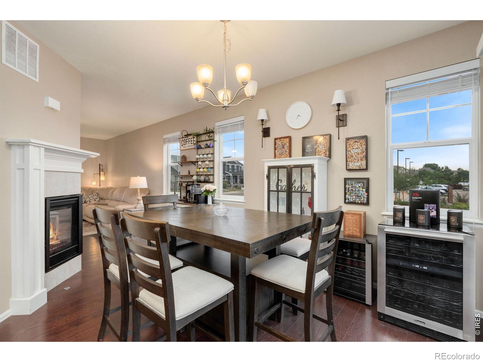 8bd03481 A82a 4287 A27e 412b55249340