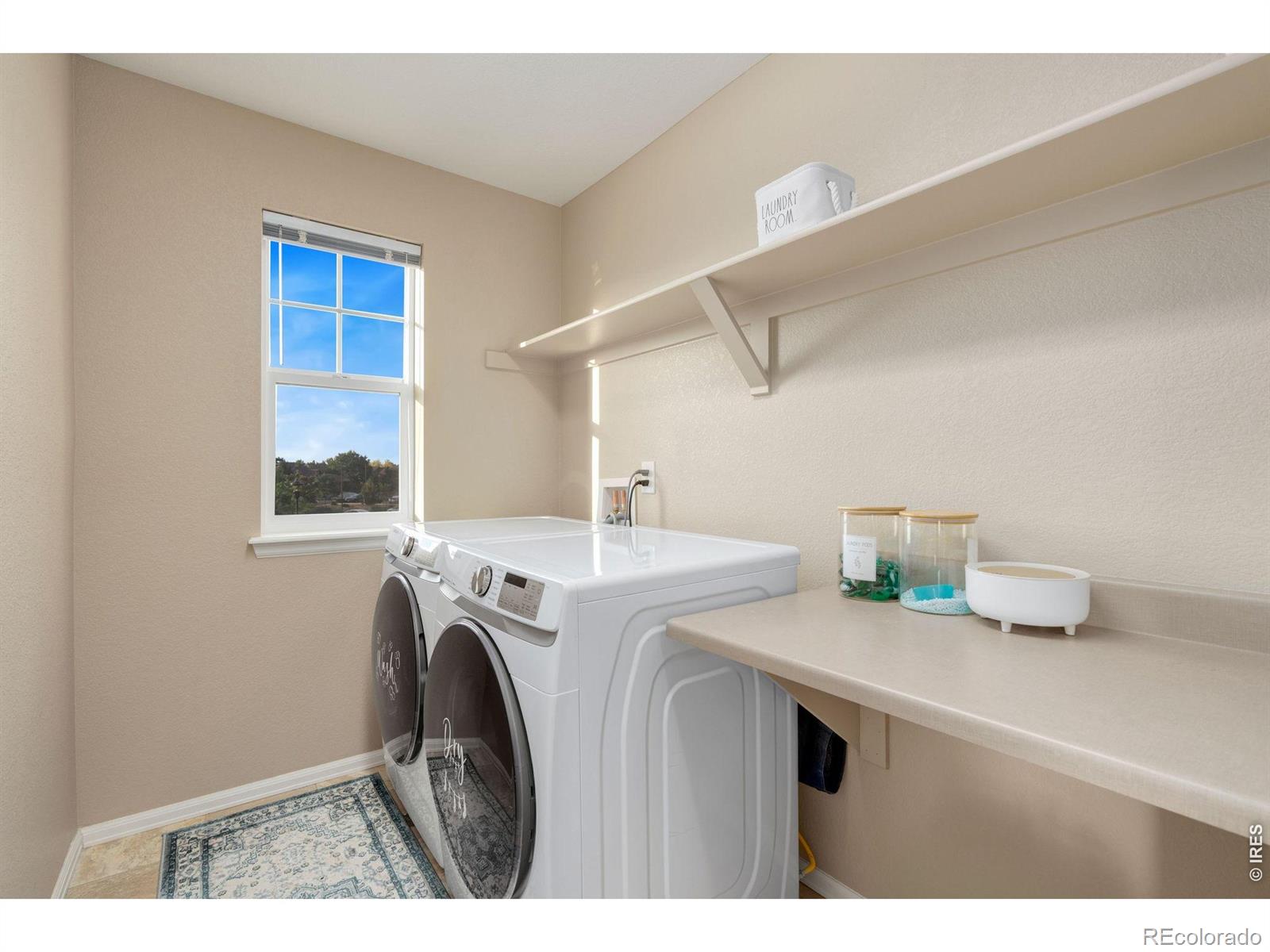 Dbcede70 01d4 4a35 8fec A694d5b4564e