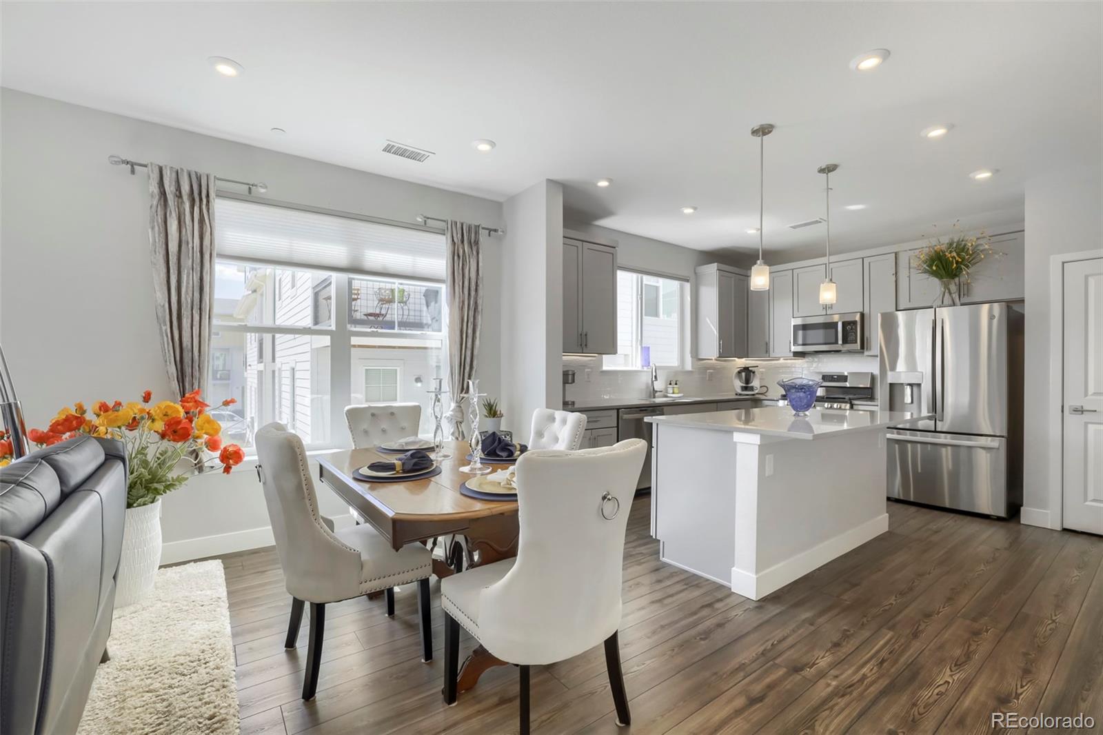 0b7cdd67 E11b 4f4d 8d62 C6c494b32064