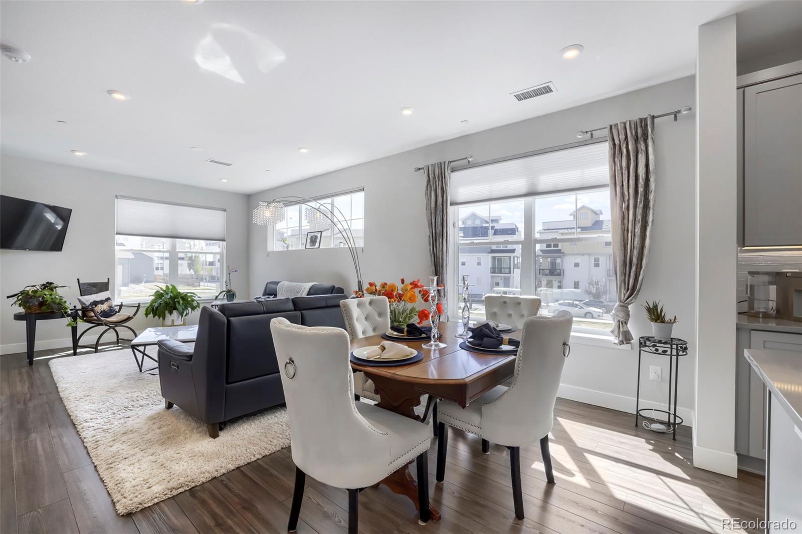 6ef11459 38e2 4b04 Bfbb A3d50b59d9e7