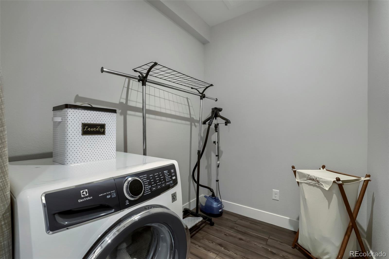 F879f6f1 A8de 44b3 B0d6 D783d7119ab2