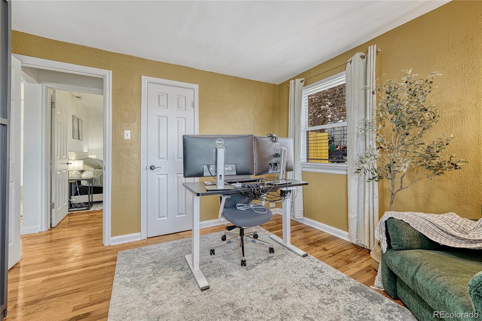 8868989d Ffaf 44f3 B867 E0b4e052df2f