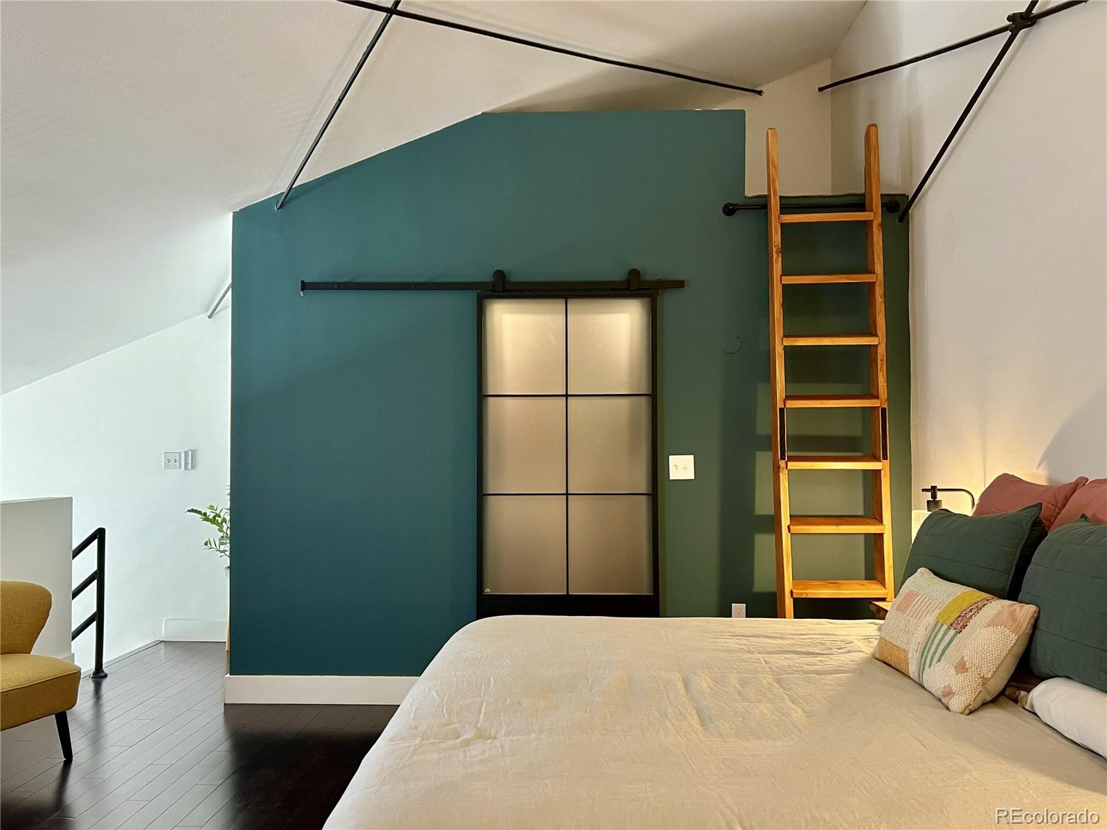 D8e66310 305d 44c9 8ca4 F4d16fc21e5b