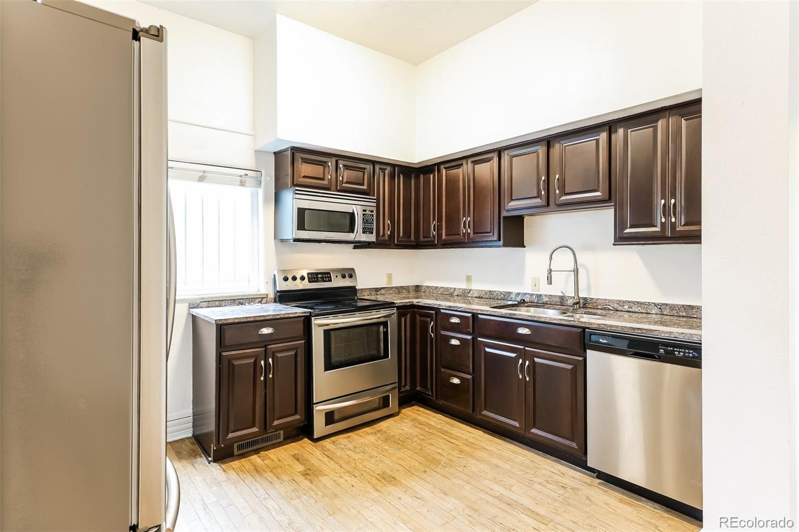 779f2b9e 5cab 43f7 8475 De1df00f925a