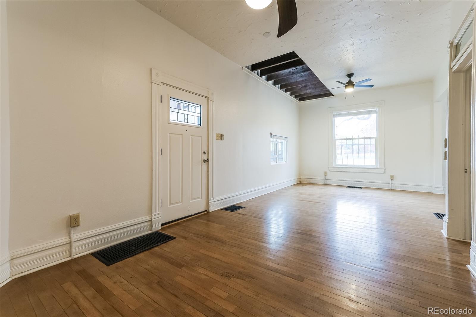 9748d79e Eb60 41b6 B21f 931263c44830