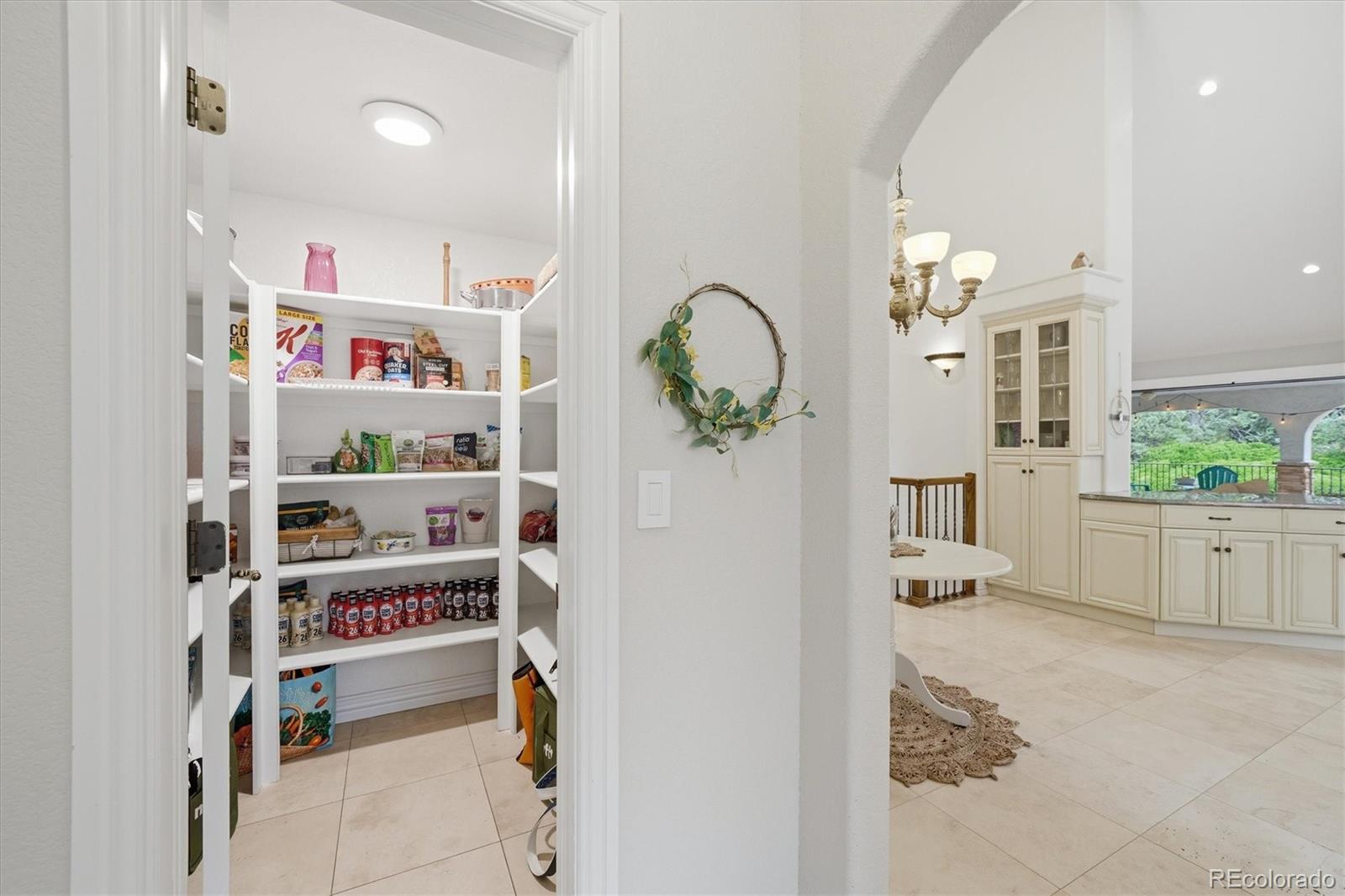 9aaf7083 E5f4 41e9 9182 B433e49e6dd2