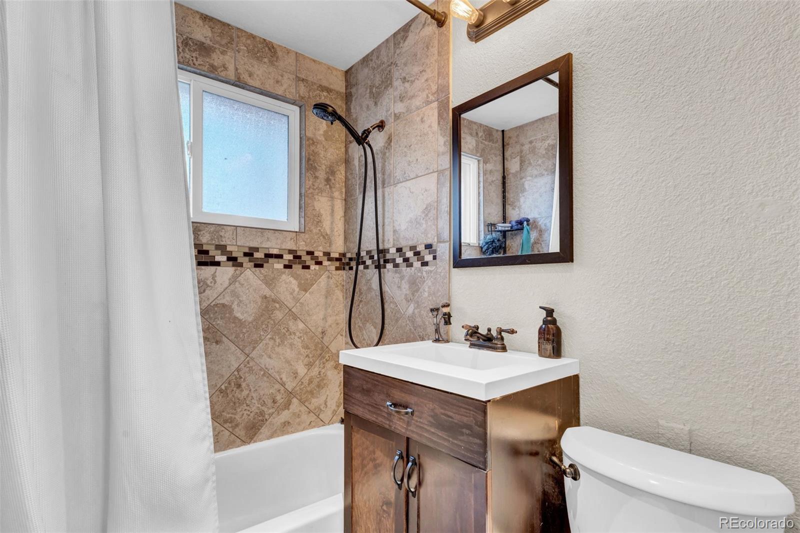 400aa23b Ff0d 455a A943 A2b9faee9210