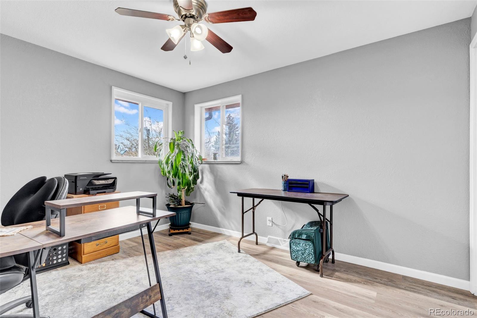 865977e4 Ad4c 4b0e 9ddf 841d4032385d