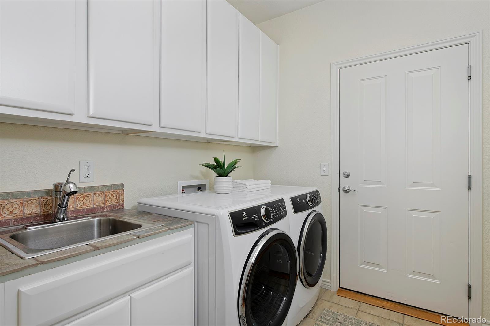 7e536b5e Ce2a 4395 9929 Edfe994dcab0