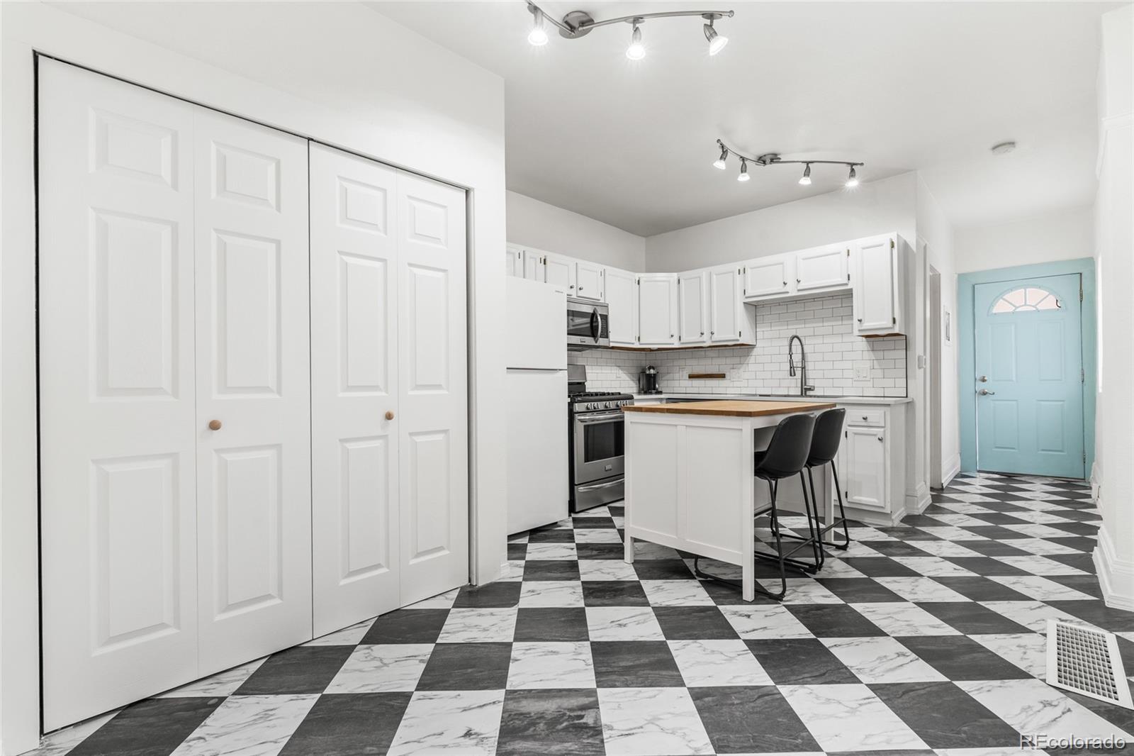 0cbbfb74 Bd60 49ce Bdde 5b183d558bd4