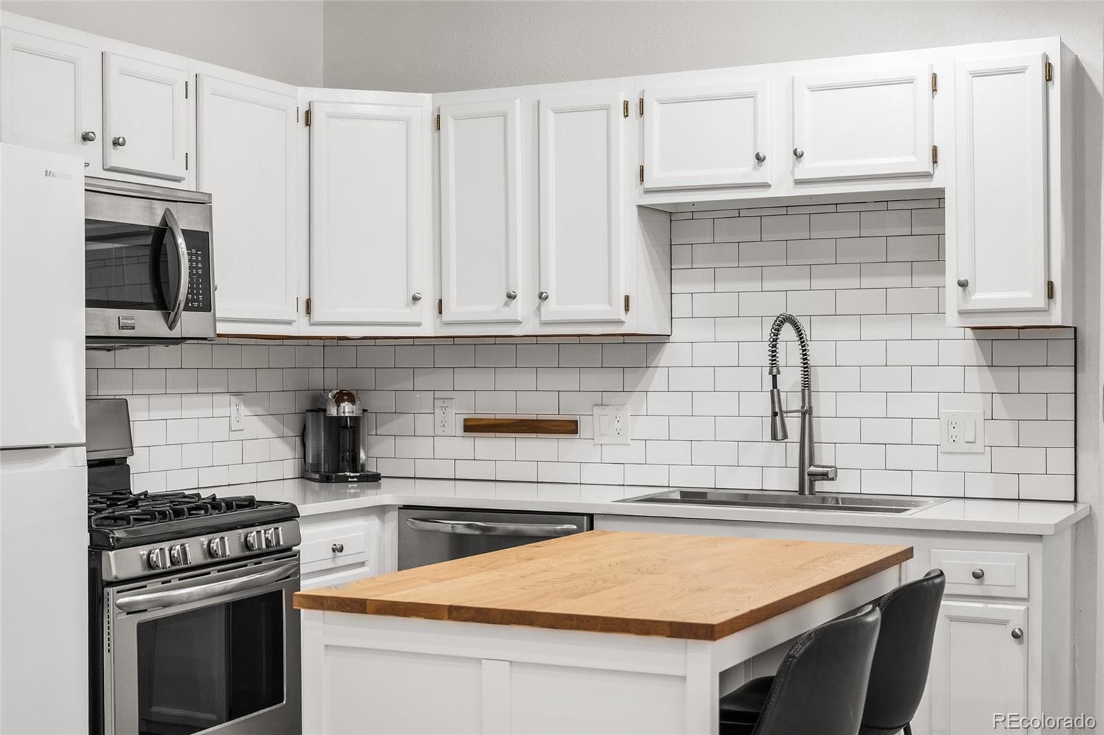 4a9612f4 A331 4eb1 8232 E60e77ff8601