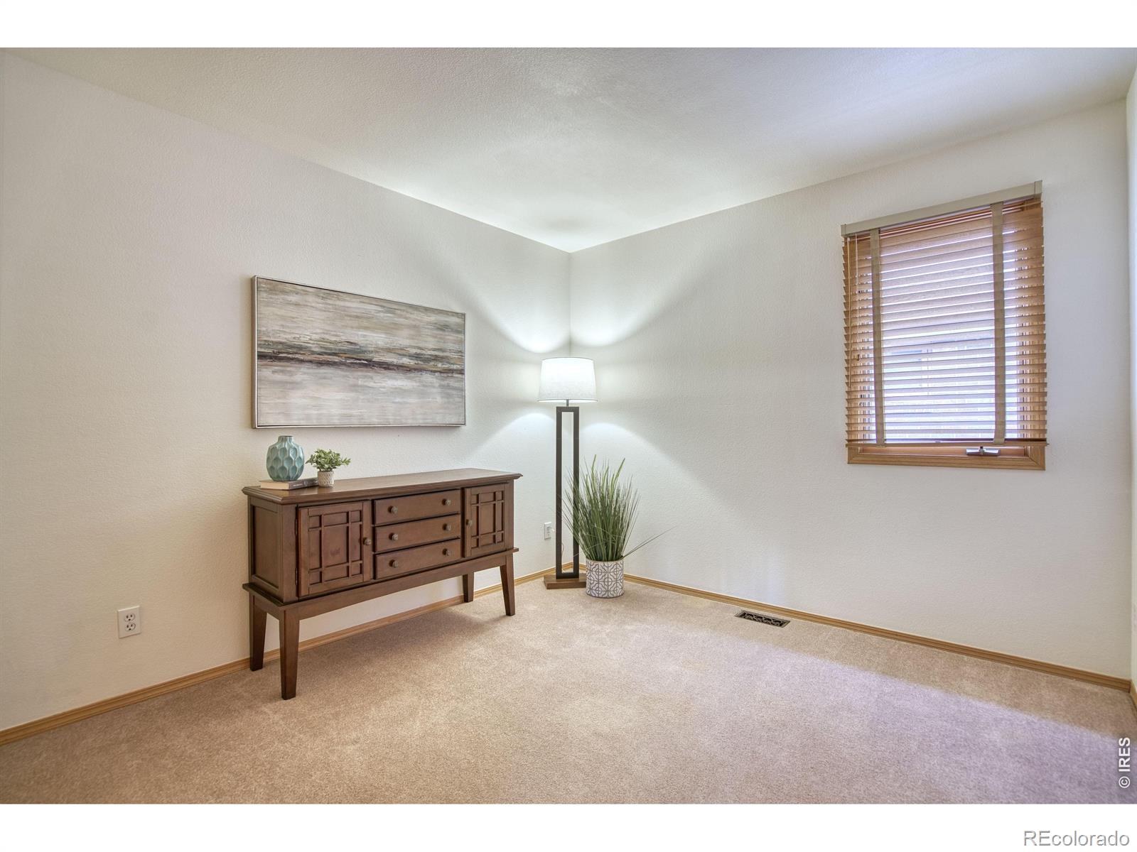 31503820 F3e3 45bf A9cf 5d75e551602a