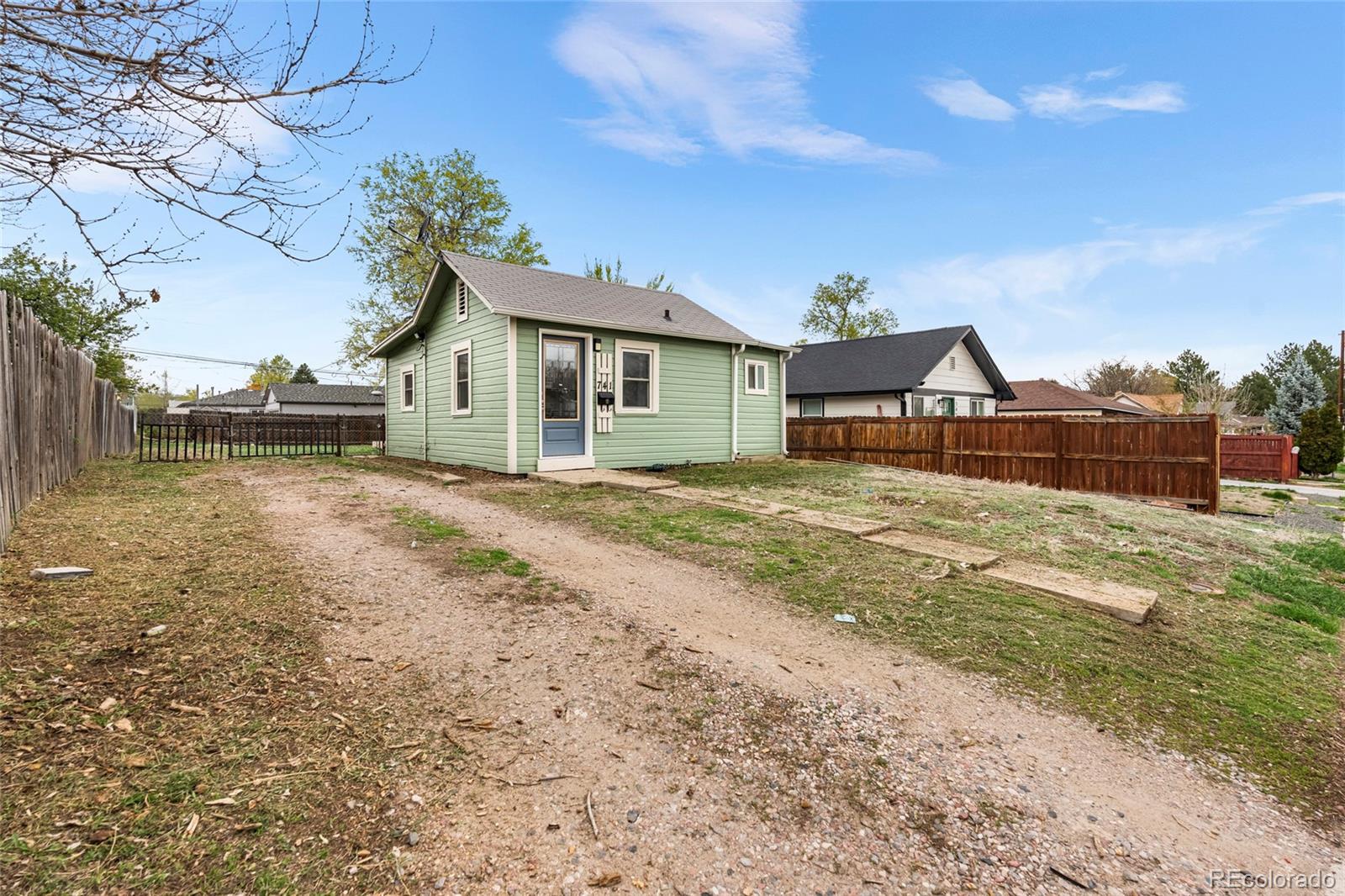 741 Quitman Street Denver CO 80204 MLS #REC2938484 4a8c9682 3199 40da B0eb C399a5a48296