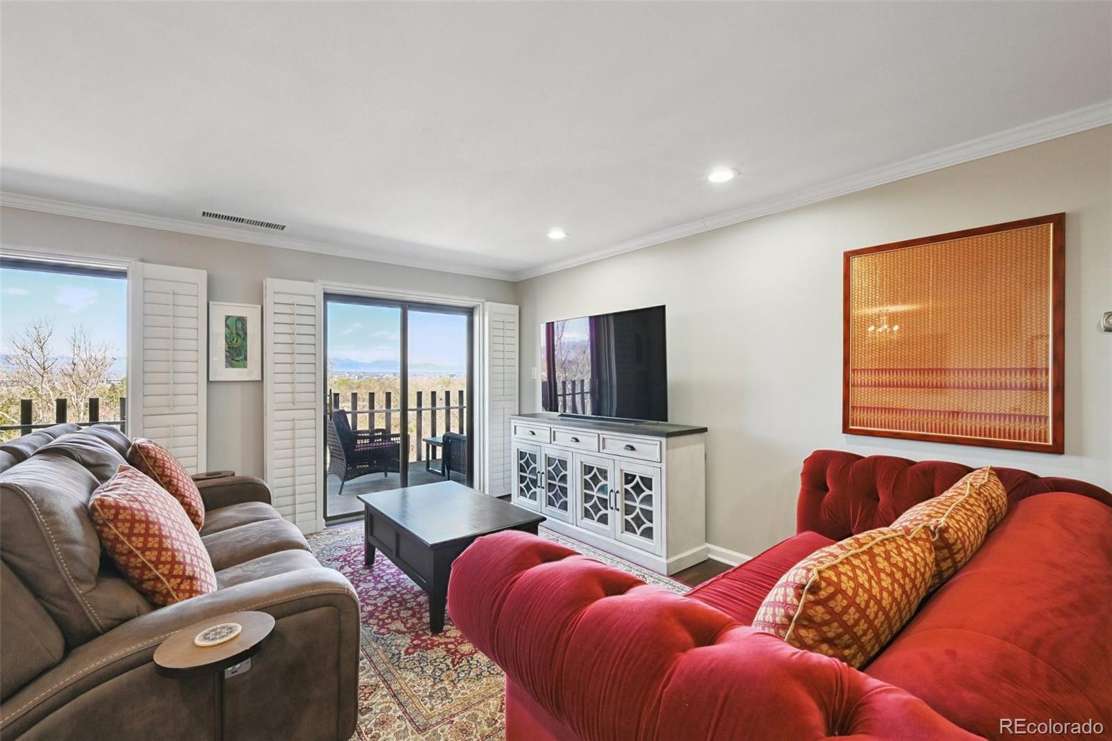 2d4dad2e D6c4 48a6 A5df 5df1d482c348