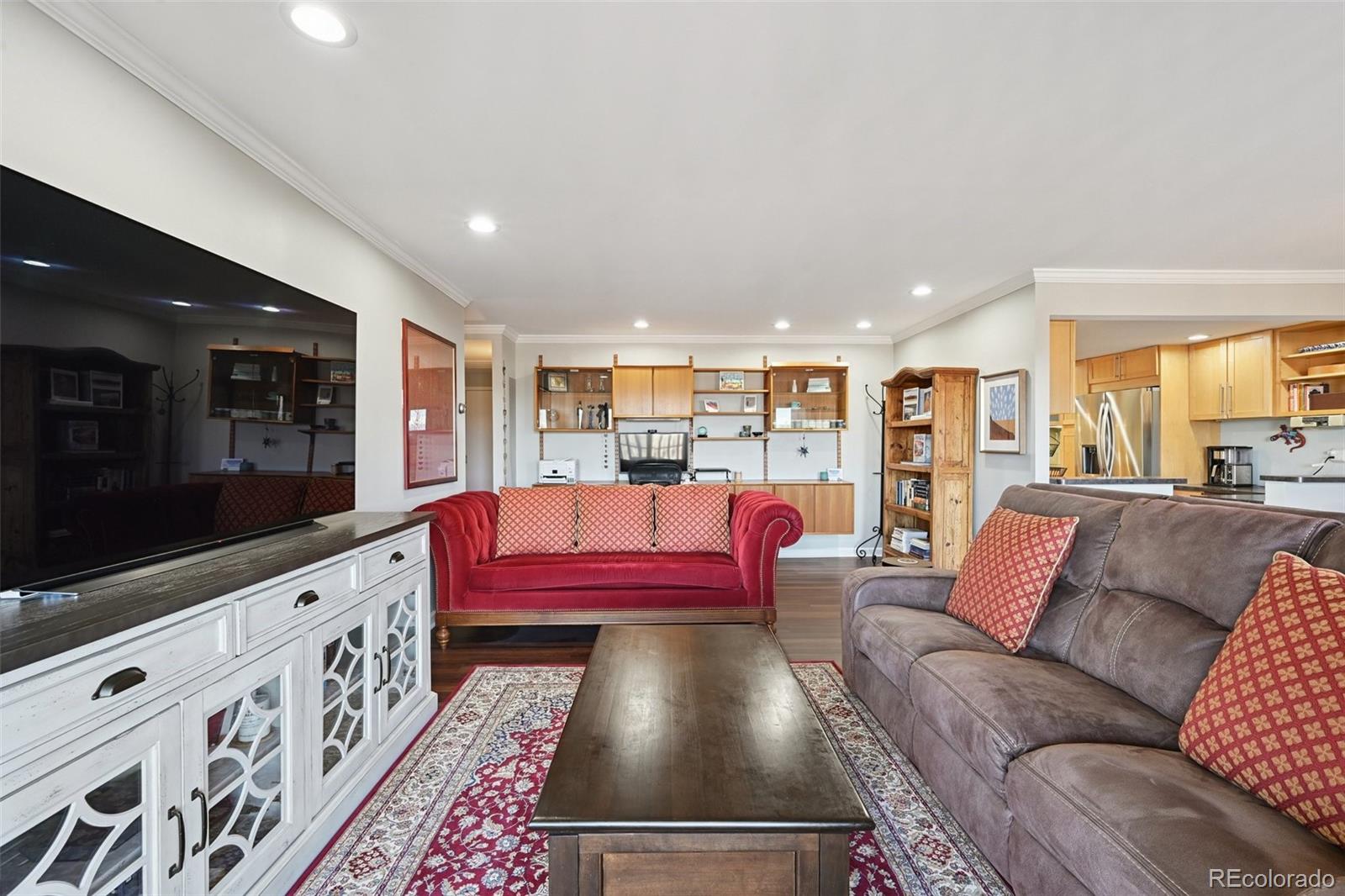 C654e07b 1099 4506 900b F8a9443bdad9