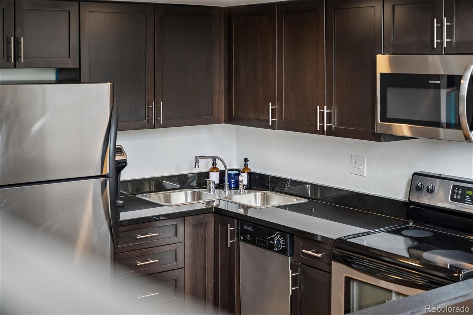 2193 Arapahoe Street #16 Denver CO 80205 MLS #REC8623742 B4212e67 1065 43ca A804 A7a05481e317