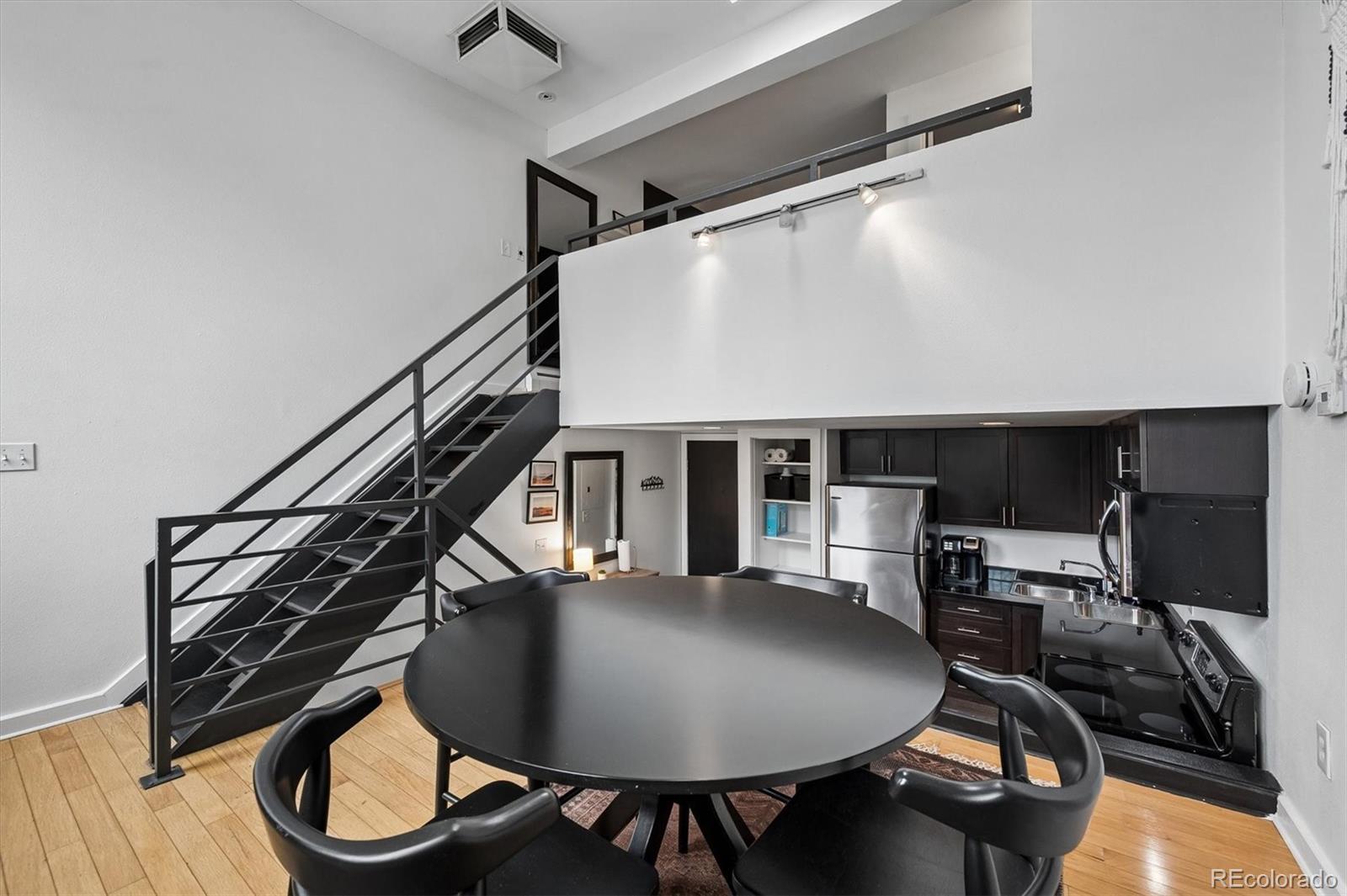 2193 Arapahoe Street #16 Denver CO 80205 MLS #REC8623742 Cdc6152c A29a 4811 B757 9552b9fc62c4