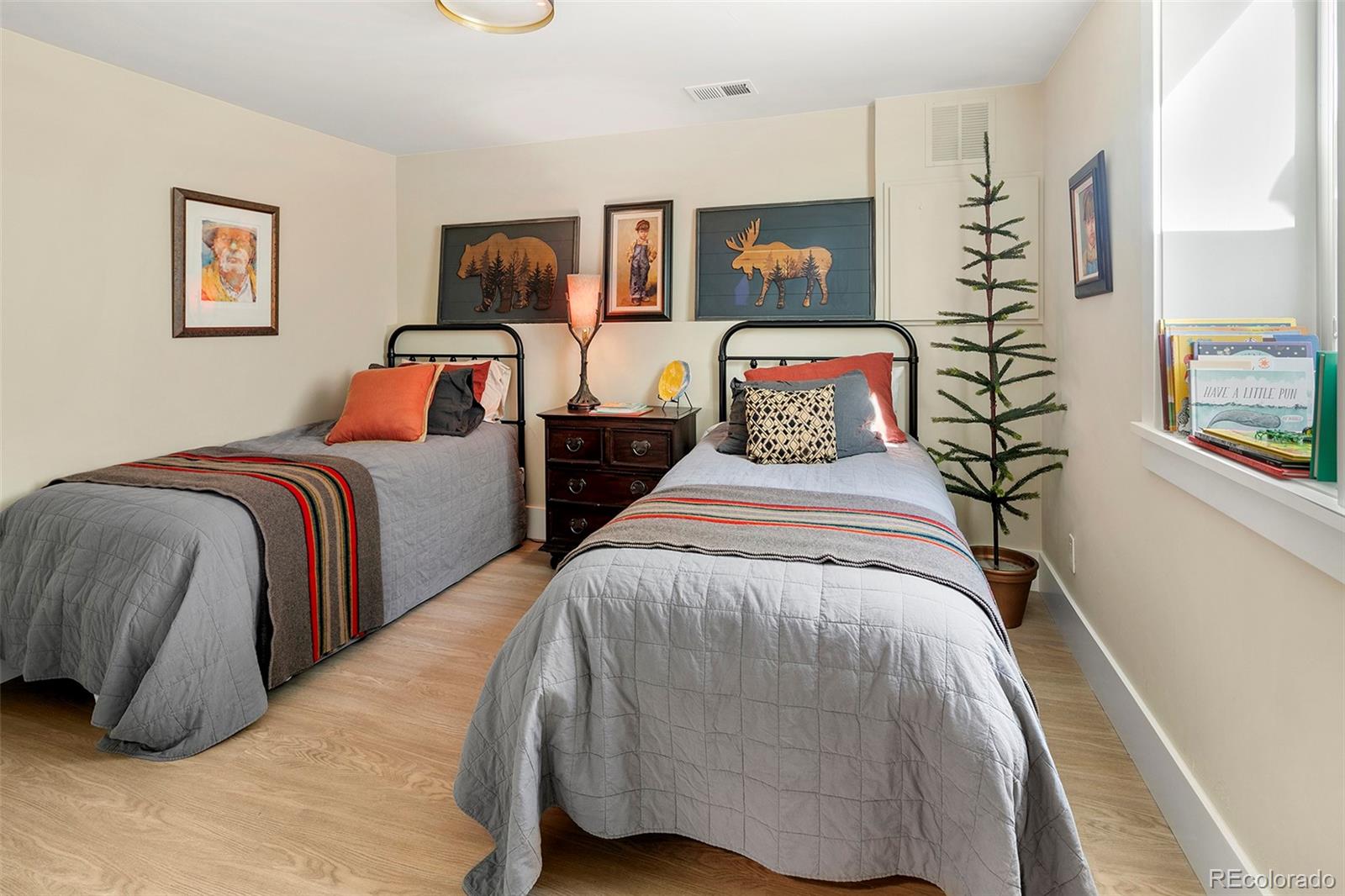 161dea56 1a5a 49f9 87b4 Eb3450142611