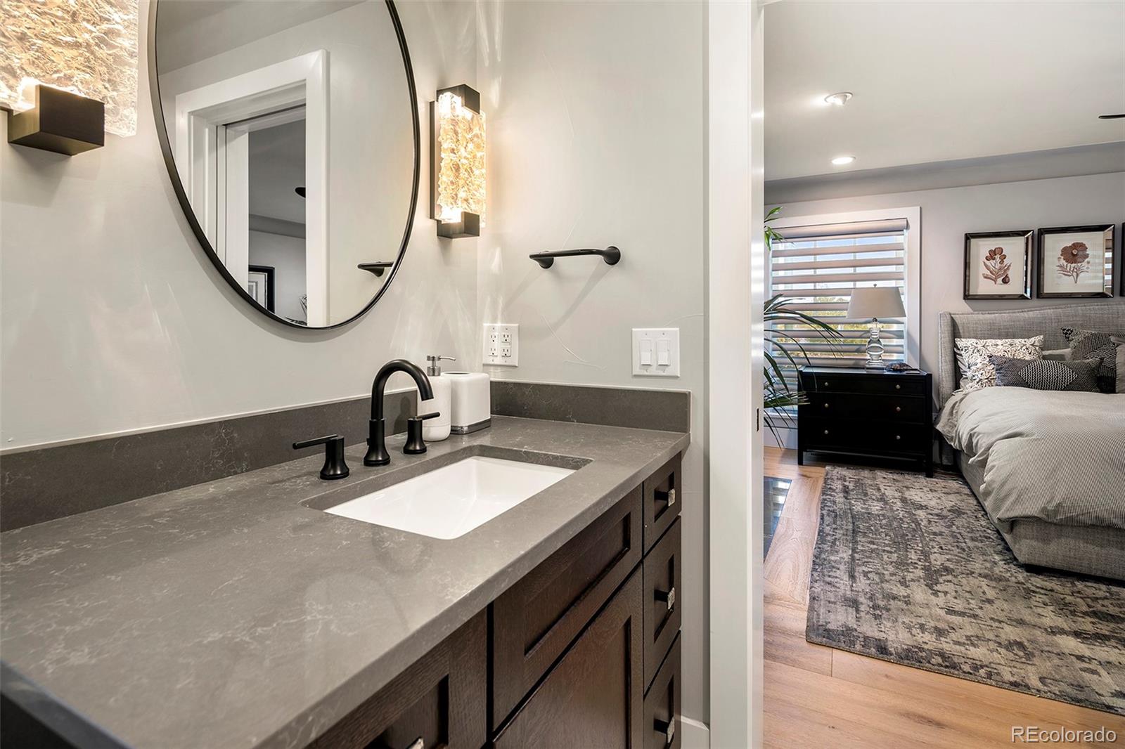 67b2df9d B0da 453e Ad97 2740bd7cd074