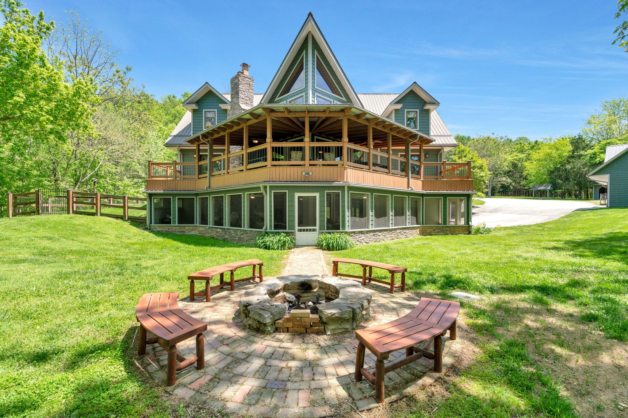 7775 Medley Rd, Silver Point, Tennessee