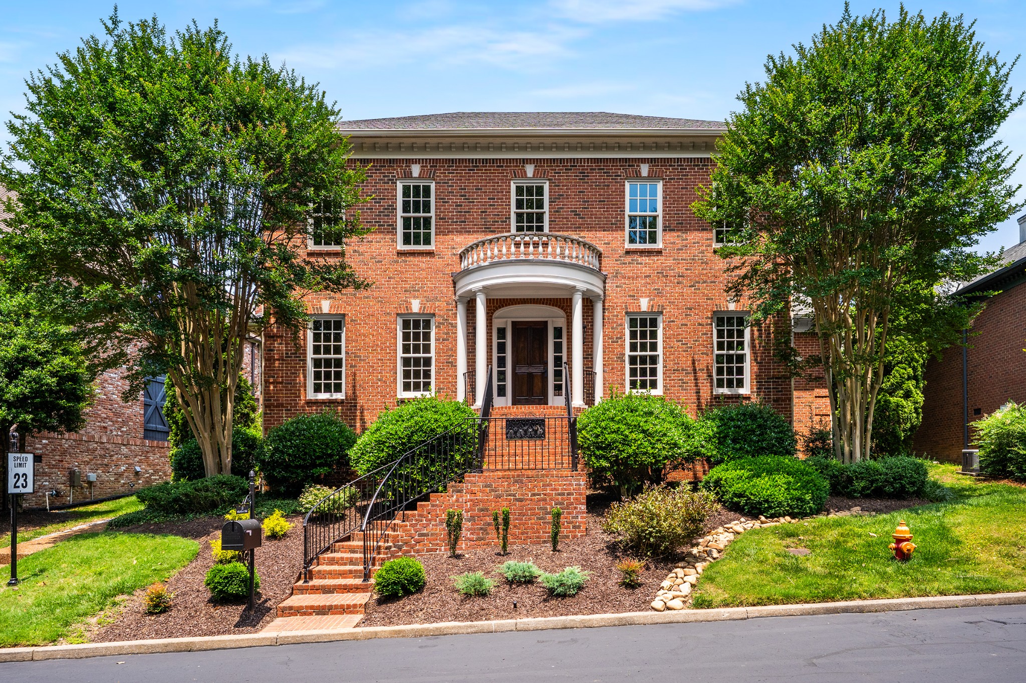 Hollywell Berkston