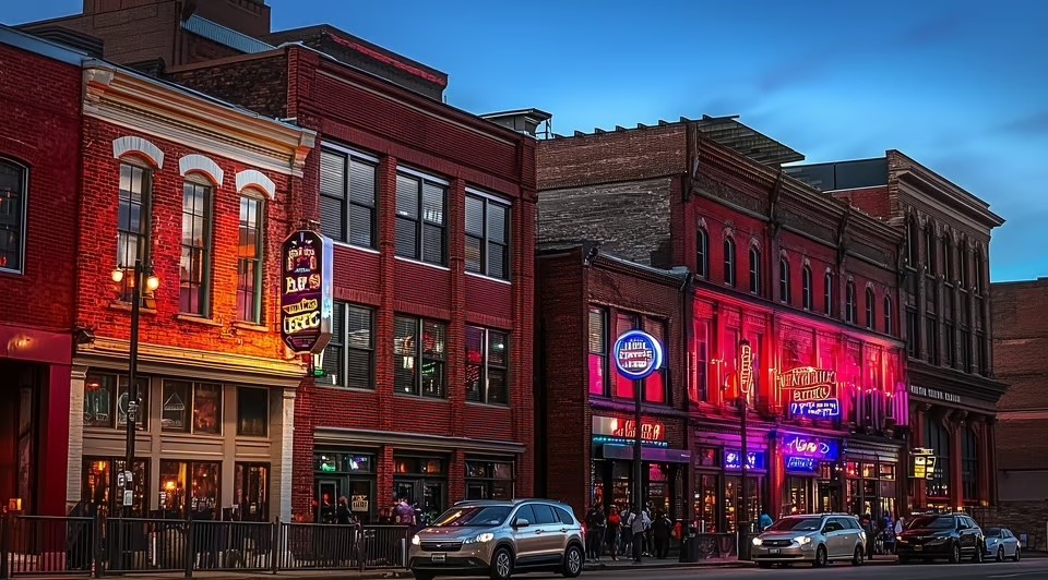 160 2nd Ave #209, Nashville, TN 37201