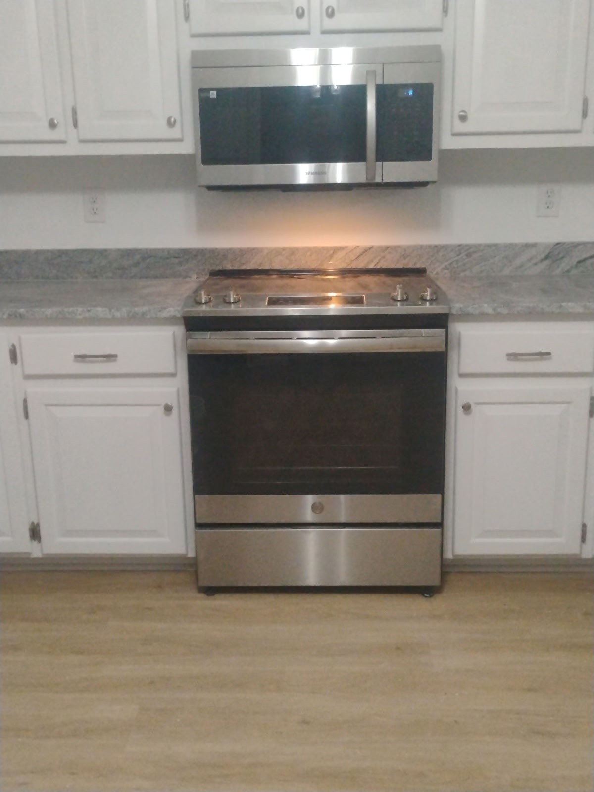 500 Brown Rd, Bon Aqua, TN 37025