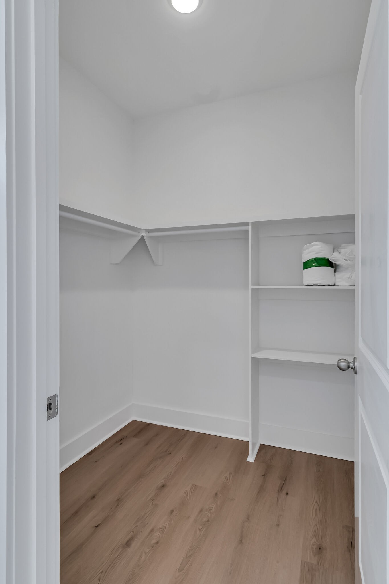 Example of builders work. Actual home will vary.