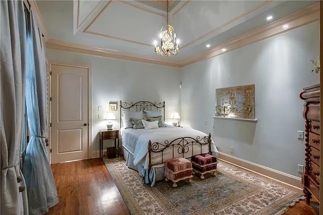 This photo was captured while the owners were living in the home.