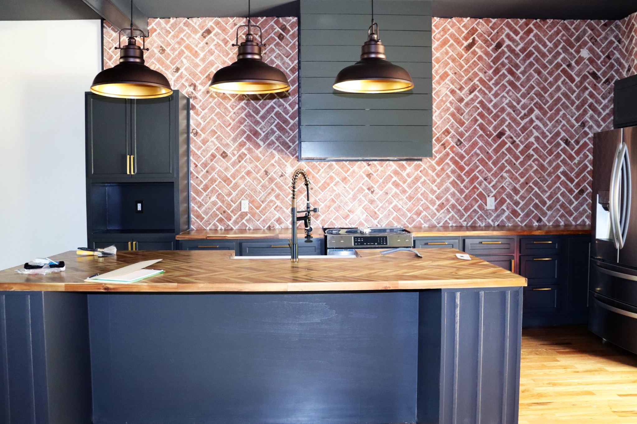 Share quick meals at the island bar.