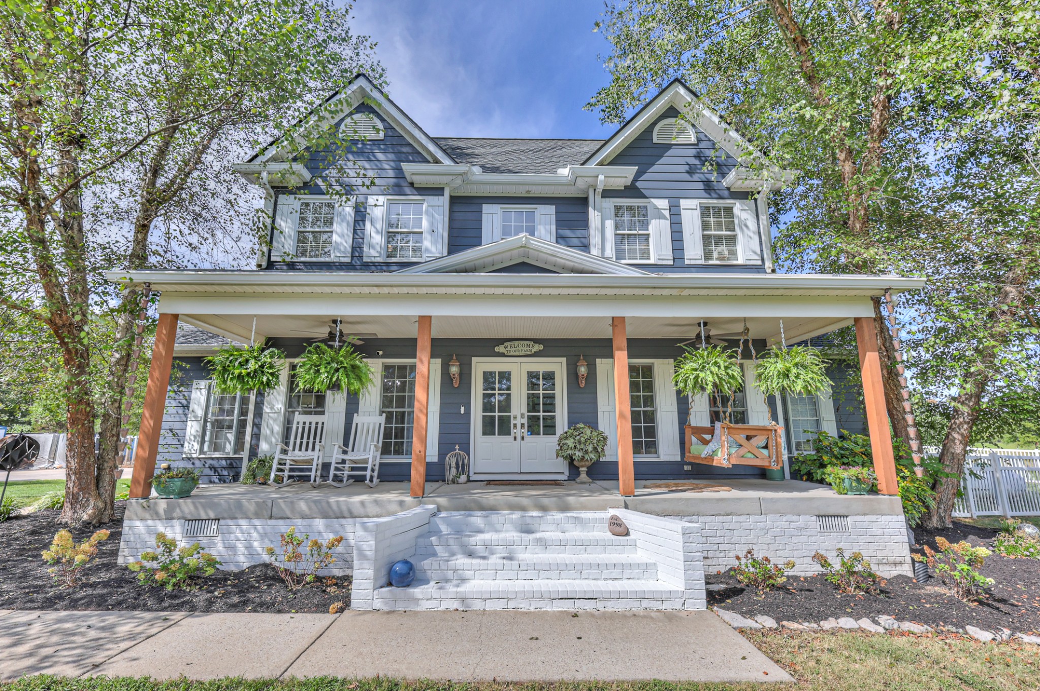 This is the porch people dream of