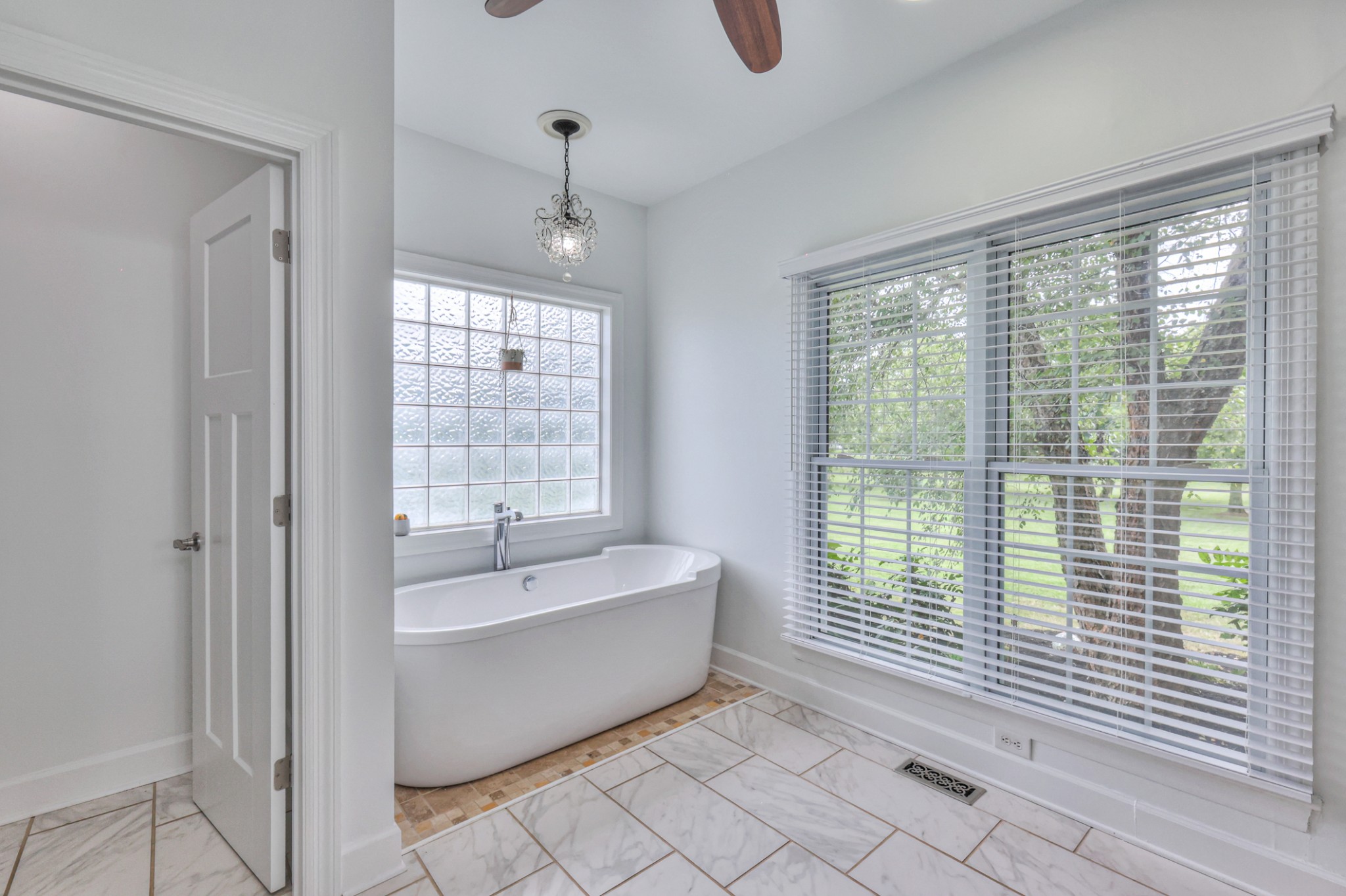 Check out this new tub