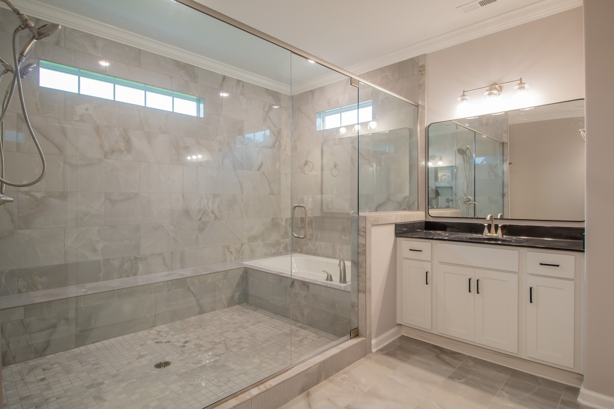 Beautiful Tile and Crown Molding!